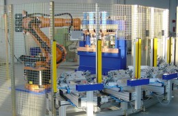 Roboter-Station für das Punktschweissen von Pumpen- Diffusoren und Flügeln